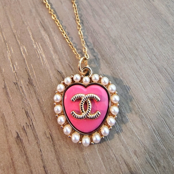 CHANEL Jewelry - CHANEL Pearls Zipper Pull Heart Pendant/14k Gold Plated Chain